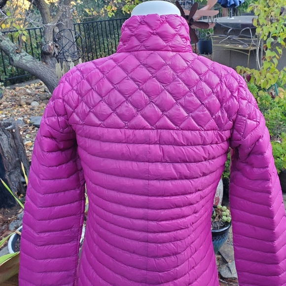 Patagonia Women's AlpLight Down Jacket - Picture 4 of 6